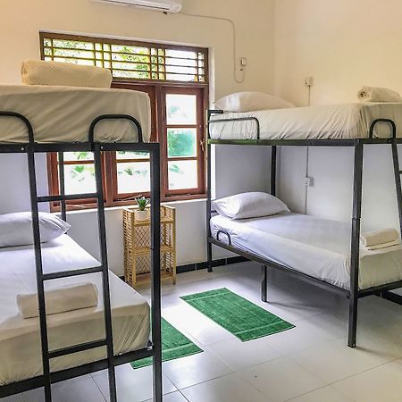 Bed & Bicycle Hostel 마운트 라비니아 외부 사진