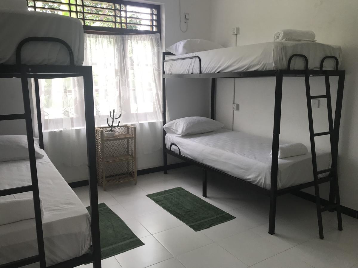 Bed & Bicycle Hostel 마운트 라비니아 외부 사진